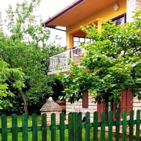Apartment Sanja Near The Sea, Spacious And Green :) بولا المظهر الخارجي الصورة