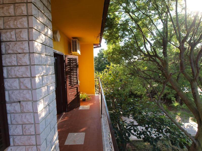 Apartment Sanja Near The Sea, Spacious And Green :) بولا المظهر الخارجي الصورة
